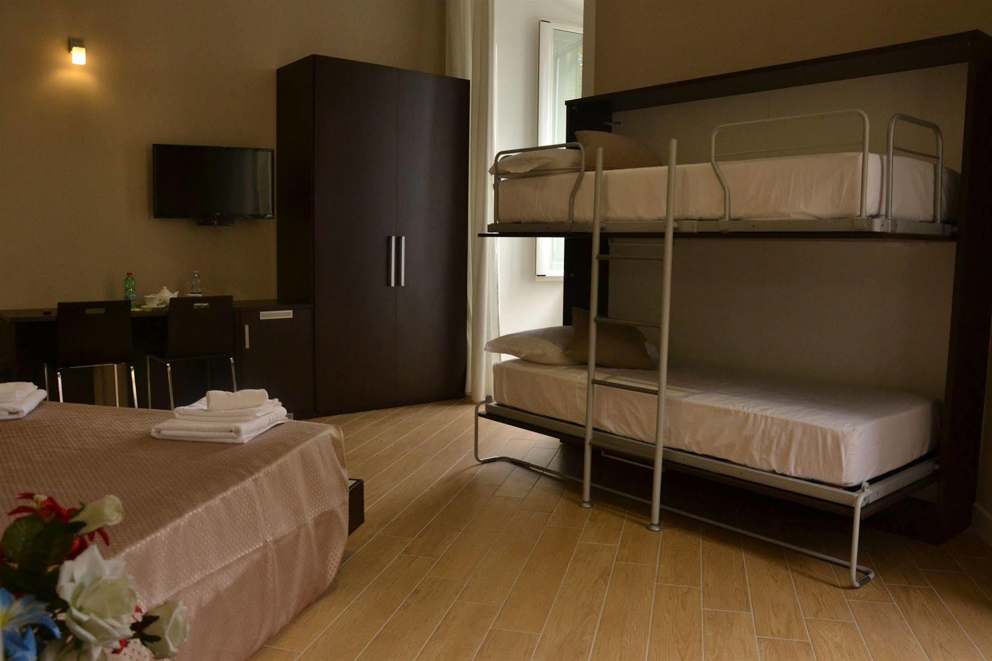 The Wesley Rome Hotell Exteriör bild