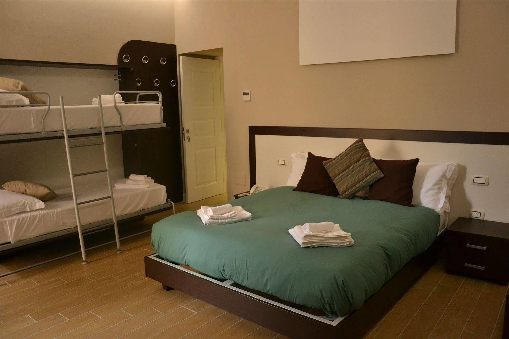 The Wesley Rome Hotell Exteriör bild